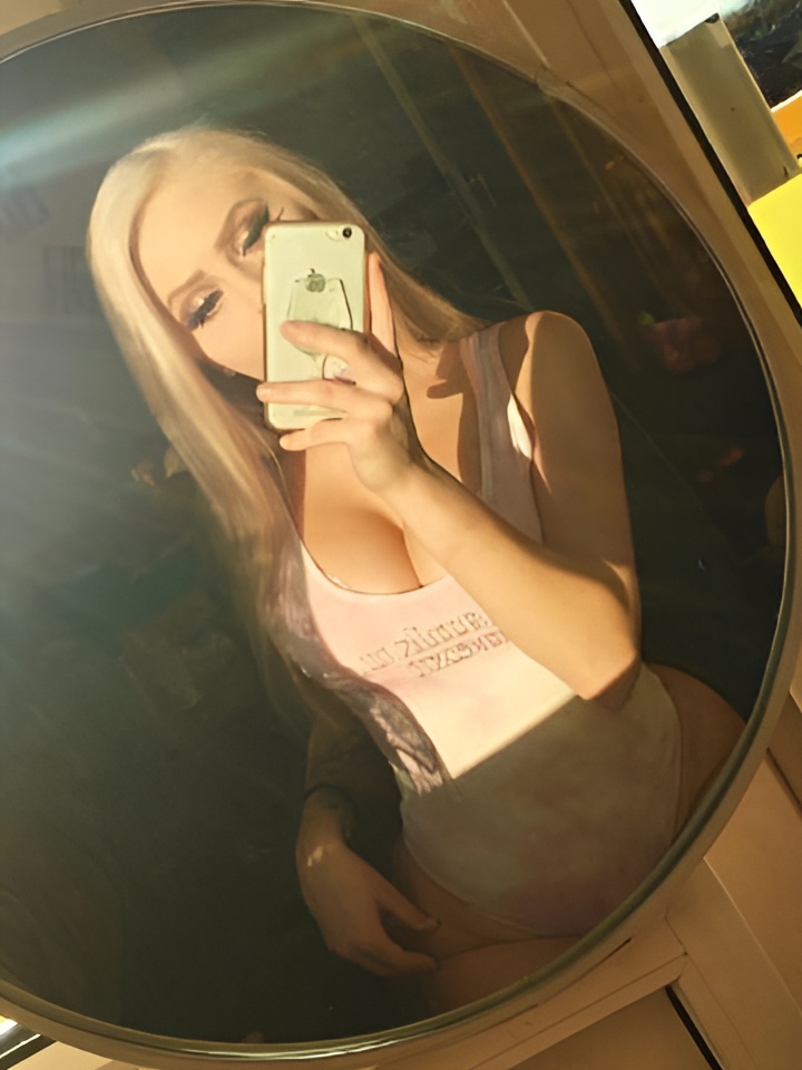 Анечка привлекальеная девушка из Острогожск цена от 3000 руб