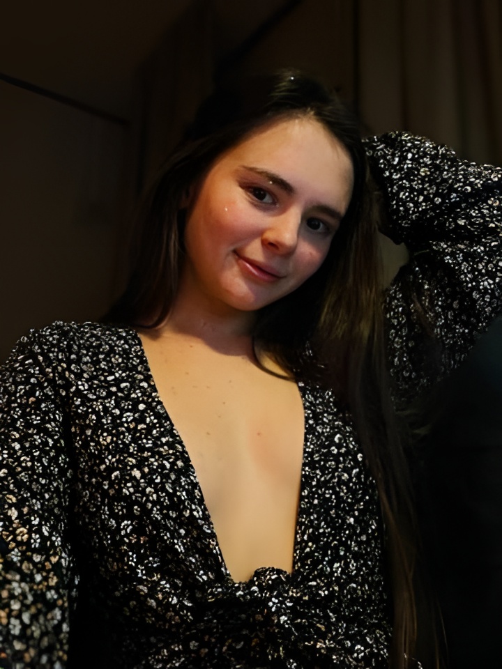 Индивидуалка Майя, доступна для личного знакомства от 2000 руб