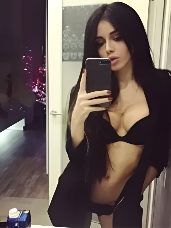 Нелли привлекальеная девушка из Острогожск цена от 10000 руб