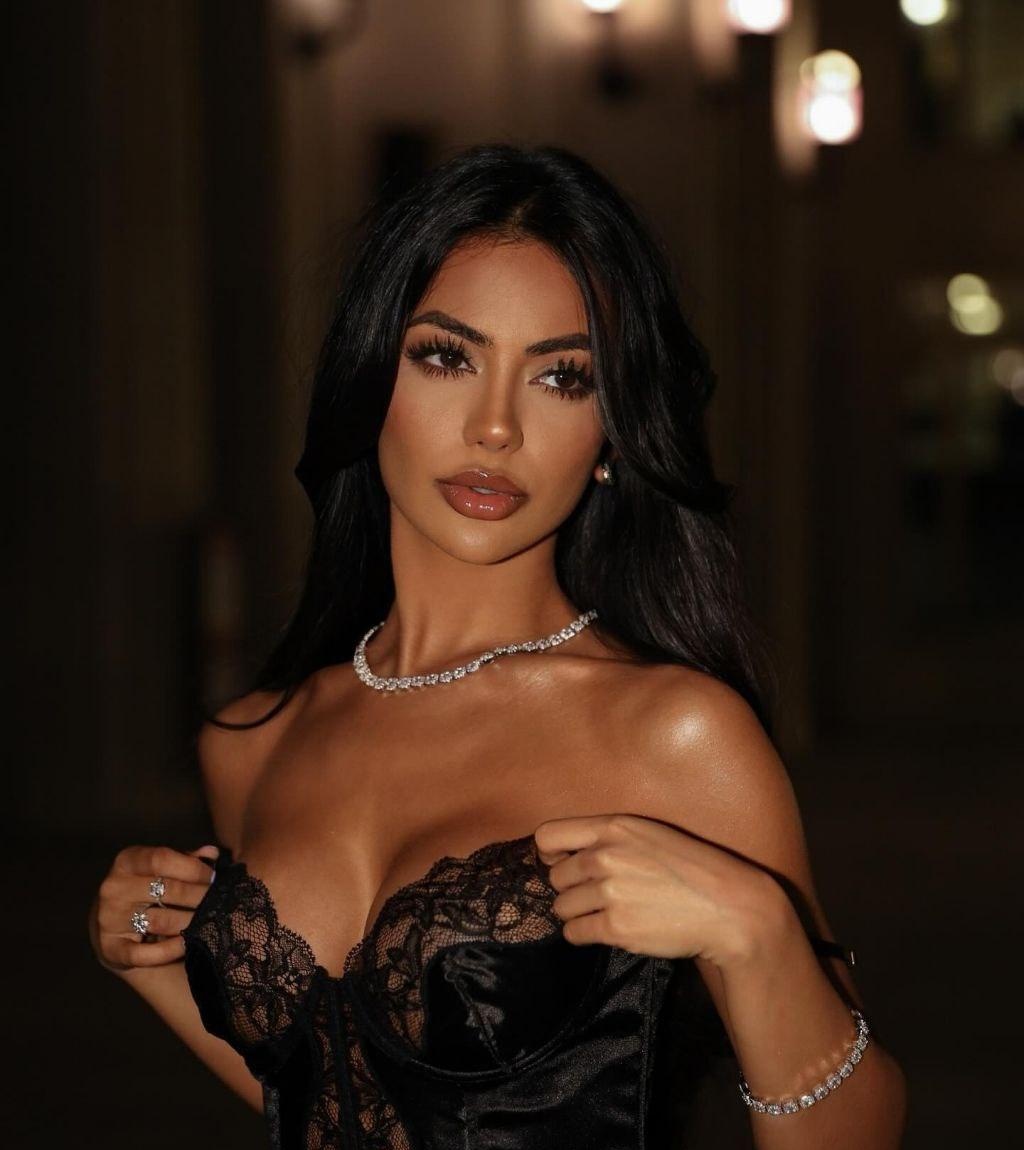 Милана привлекальеная девушка из Острогожск цена от 4000 руб