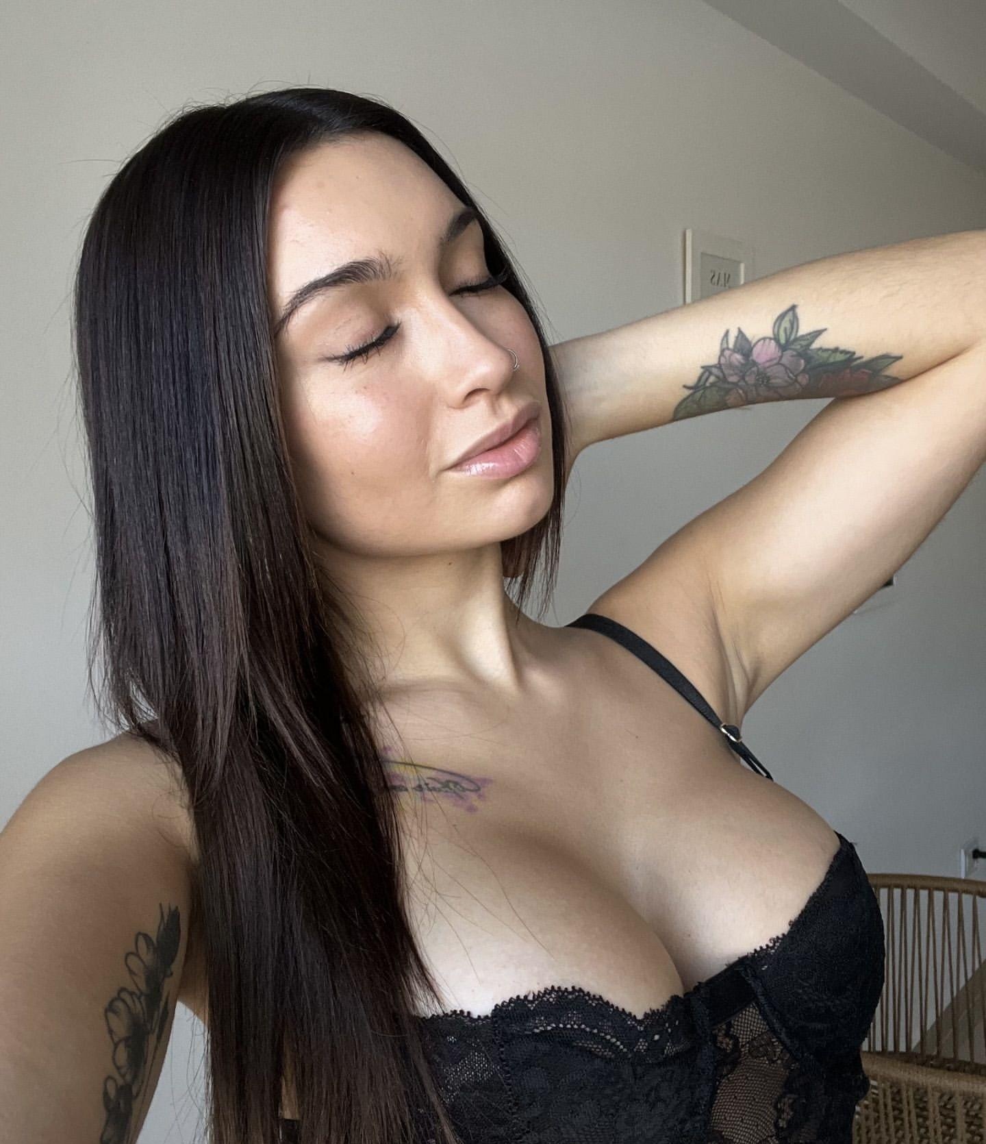 Серафима привлекальеная девушка из Острогожск цена от 7000 руб