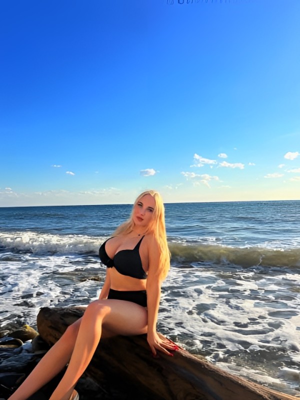 Арнелла привлекательная девушка из Острогожск цена от 4000 руб