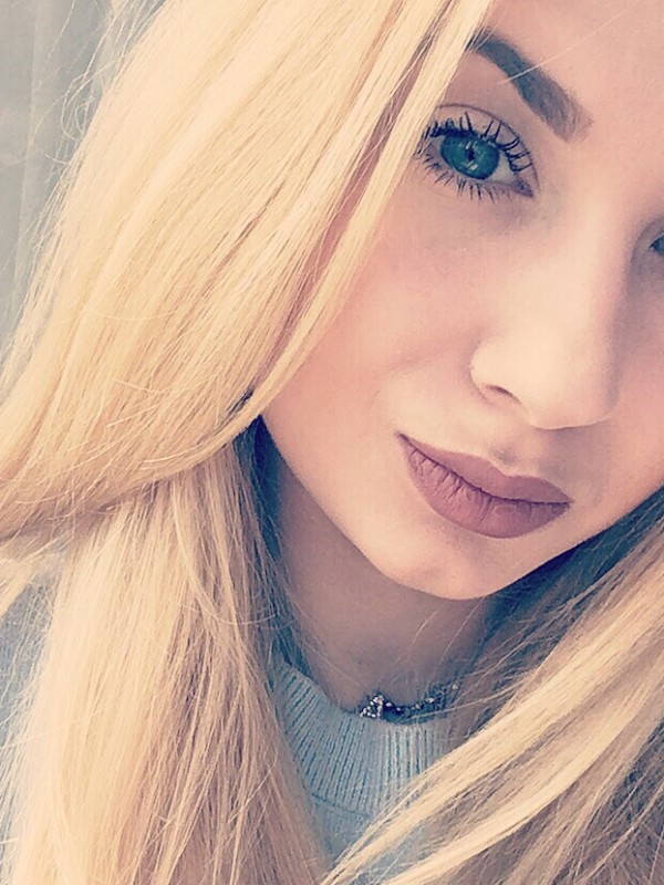 Аленка привлекательная девушка из Острогожск цена от 3500 руб