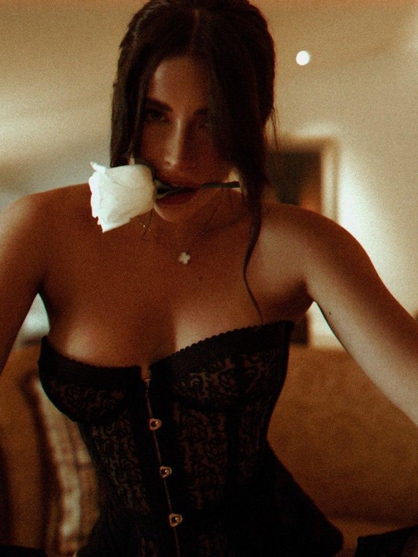 Ольга привлекательная девушка из Острогожск цена от 6000 руб